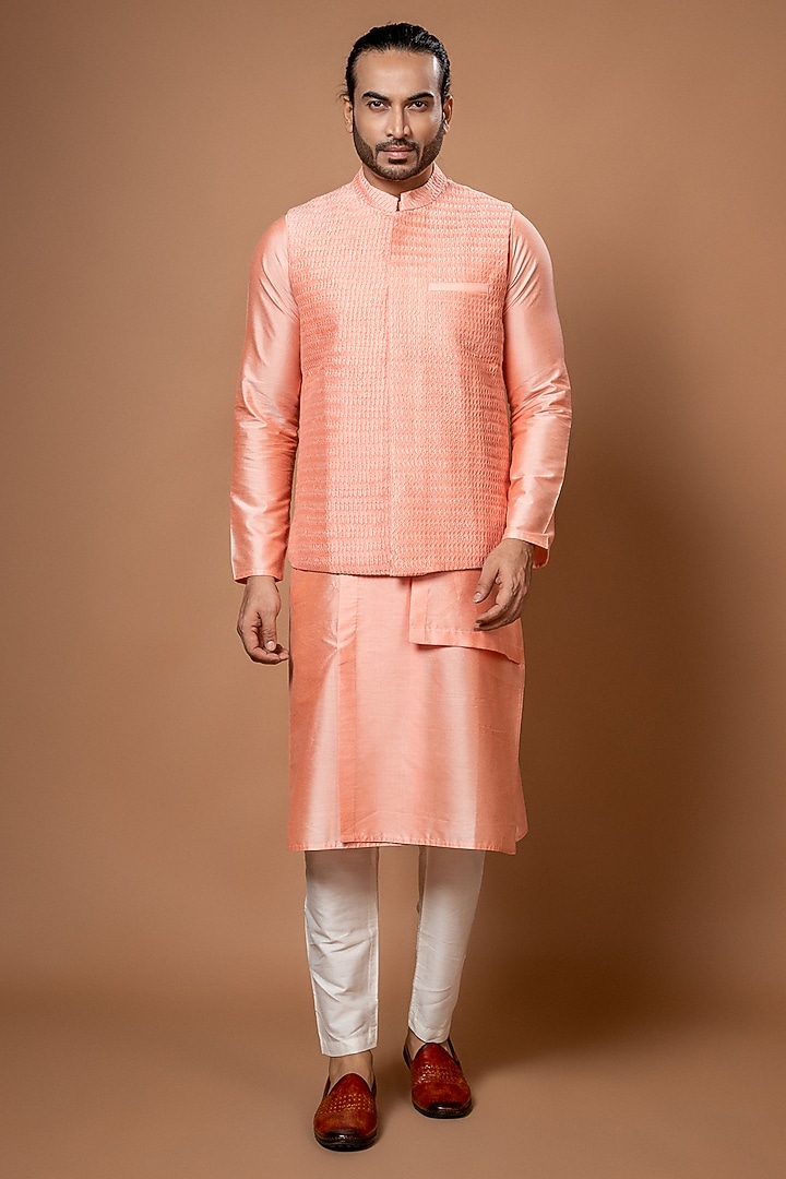Pink Cotton Silk Machine Embroidered Bundi Jacket by PRIYANKA HARALALKA at Pernia's Pop Up Shop