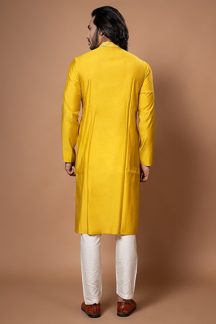 Mustard Yellow Roman Silk Applique Work Kurta Set by PRIYANKA HARALALKA at Pernia's Pop Up Shop