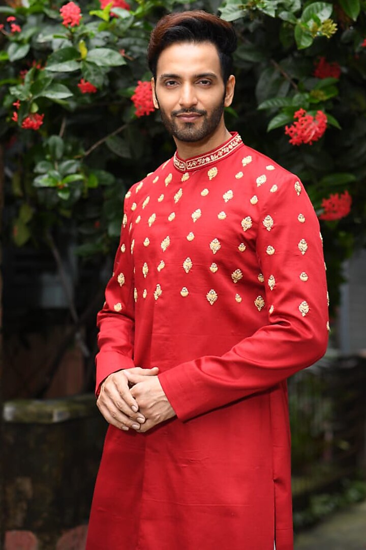 Maroon Silk Hand Embroidered Wedding Sherwani Set by PRIYANKA HARALALKA at Pernia's Pop Up Shop