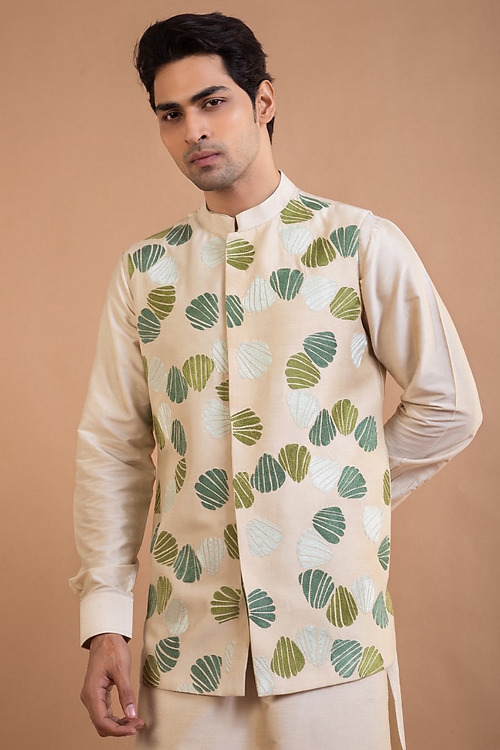Beige Cotton Silk Machine Embroidered Bundi Set by PRIYANKA HARALALKA at Pernia's Pop Up Shop