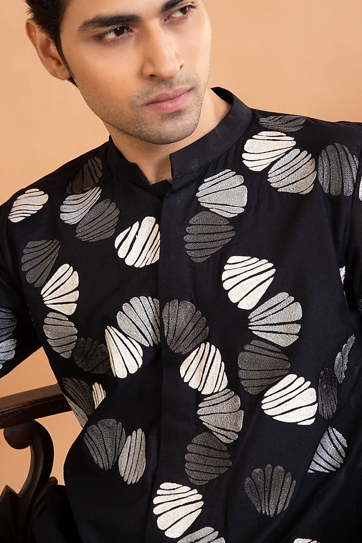 Black Cotton Silk Machine Embroidered Kurta Set by PRIYANKA HARALALKA at Pernia's Pop Up Shop