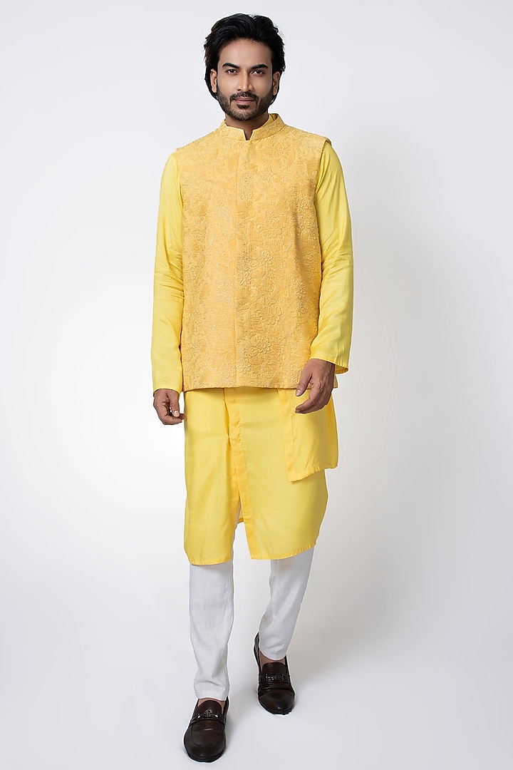 Yellow Muslin Machine Embroidered Nehru Jacket Set by PRIYANKA HARALALKA at Pernia's Pop Up Shop