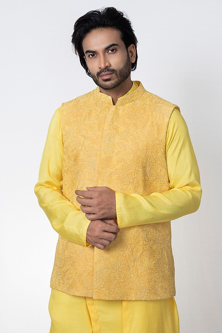 Yellow Muslin Machine Embroidered Nehru Jacket Set by PRIYANKA HARALALKA at Pernia's Pop Up Shop