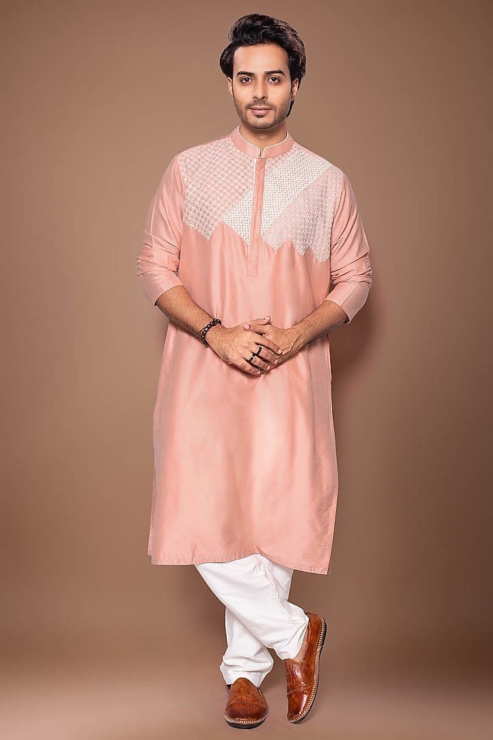 Onion Pink Cotton Silk Embroidered Kurta Set by PRIYANKA HARALALKA at Pernia's Pop Up Shop