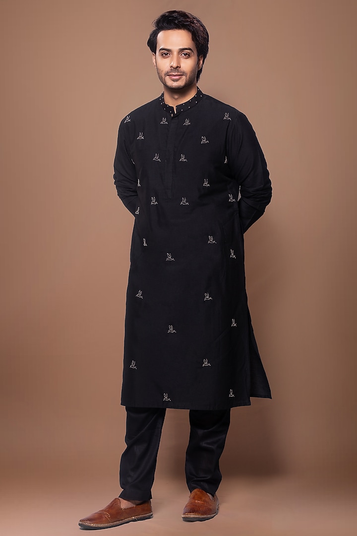 Black Cotton Silk Hand Embroidered Kurta Set by PRIYANKA HARALALKA at Pernia's Pop Up Shop