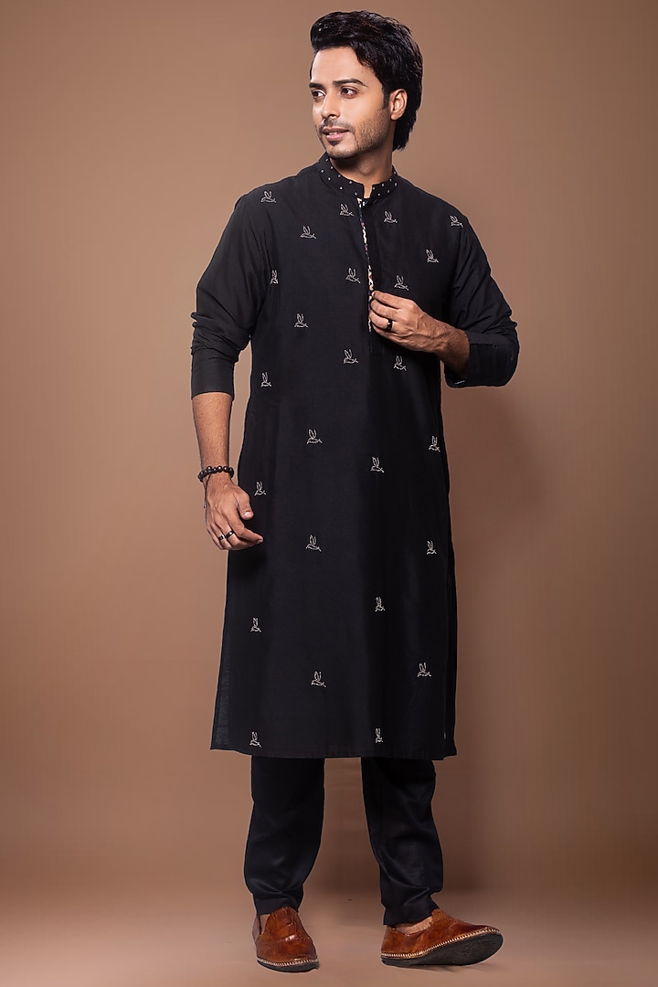 Black Cotton Silk Hand Embroidered Kurta Set by PRIYANKA HARALALKA at Pernia's Pop Up Shop
