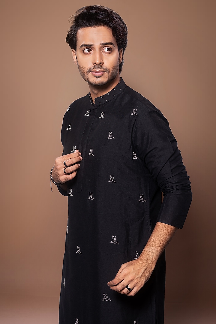 Black Cotton Silk Hand Embroidered Kurta Set by PRIYANKA HARALALKA at Pernia's Pop Up Shop