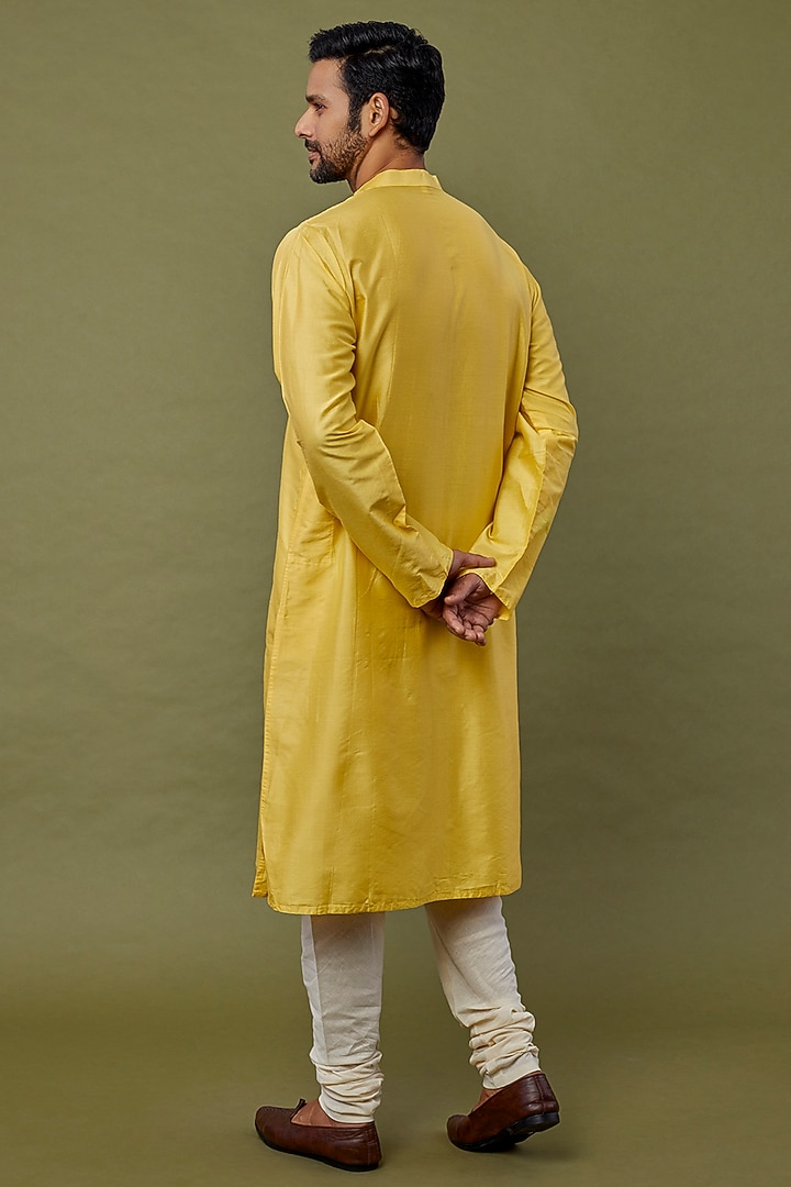 Yellow Embroidered Kurta Set by PRIYANKA HARALALKA at Pernia's Pop Up Shop