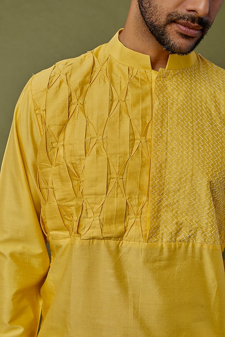 Yellow Embroidered Kurta Set by PRIYANKA HARALALKA at Pernia's Pop Up Shop