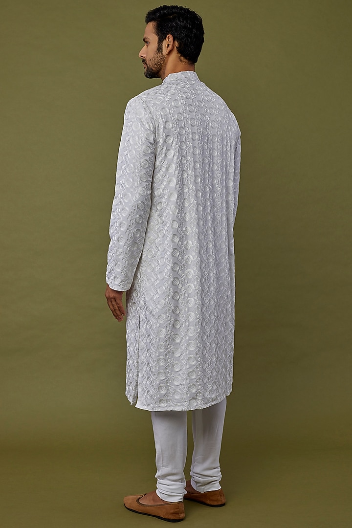 White Georgette Thread Embroidered Kurta Set by PRIYANKA HARALALKA at Pernia's Pop Up Shop