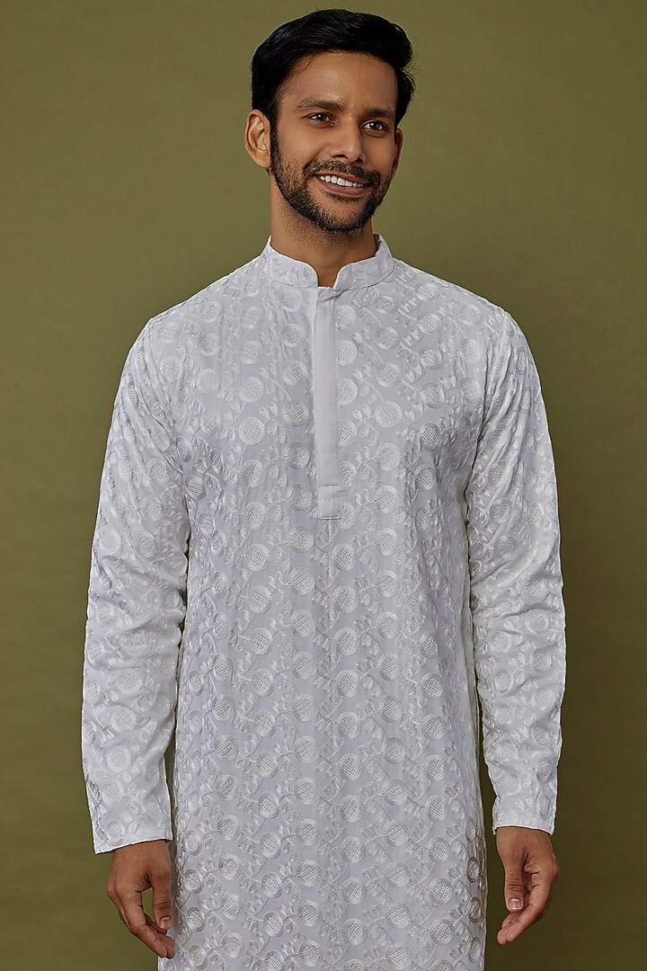 White Georgette Thread Embroidered Kurta Set by PRIYANKA HARALALKA at Pernia's Pop Up Shop