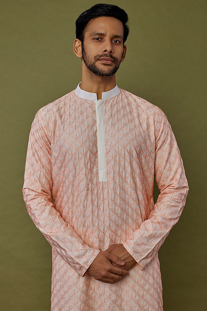 Peach Cotton Silk Embroidered Kurta Set by PRIYANKA HARALALKA at Pernia's Pop Up Shop