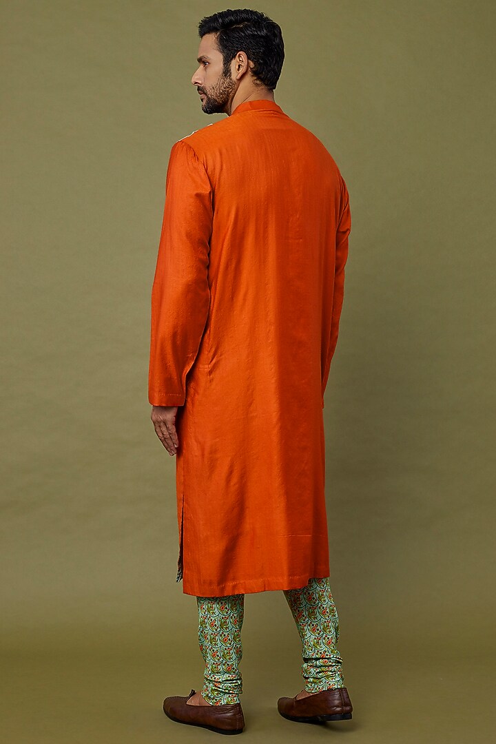 Rust Bhagalpur Silk Knot Embroidered Kurta Set by PRIYANKA HARALALKA at Pernia's Pop Up Shop
