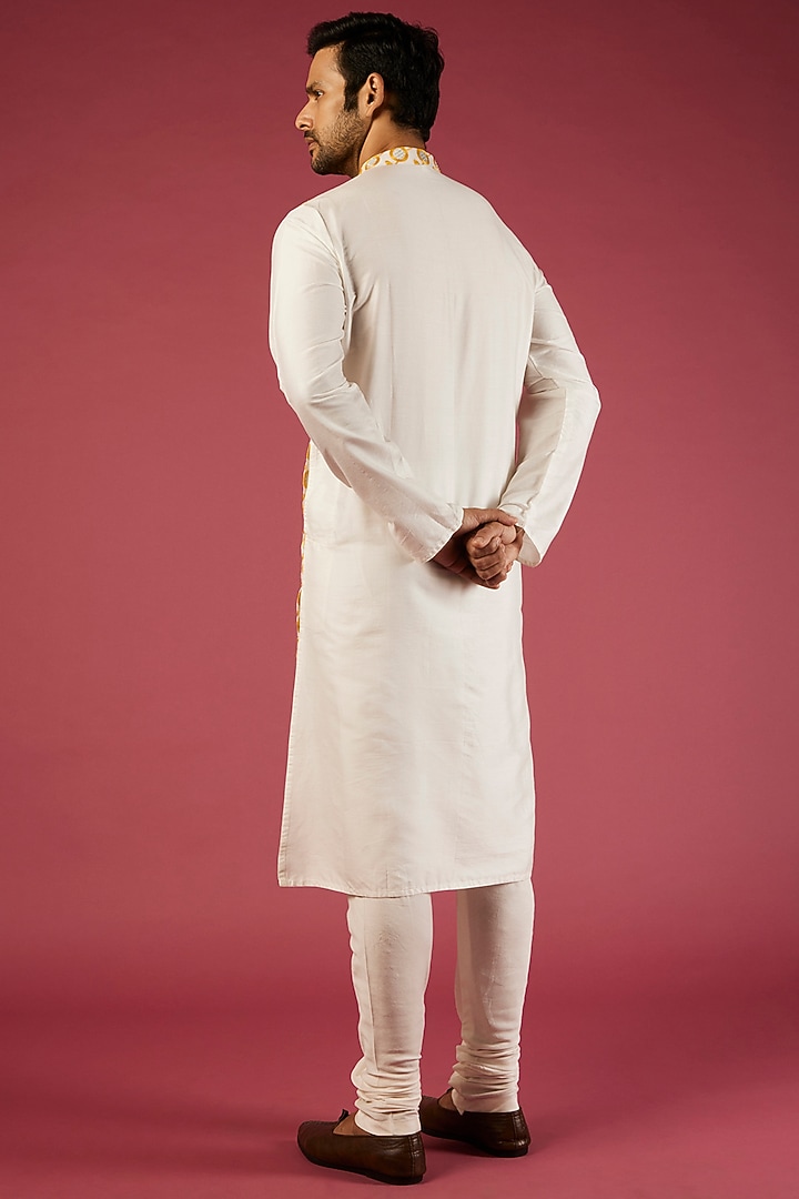 Ivory Katan Silk Kurta by PRIYANKA HARALALKA at Pernia's Pop Up Shop