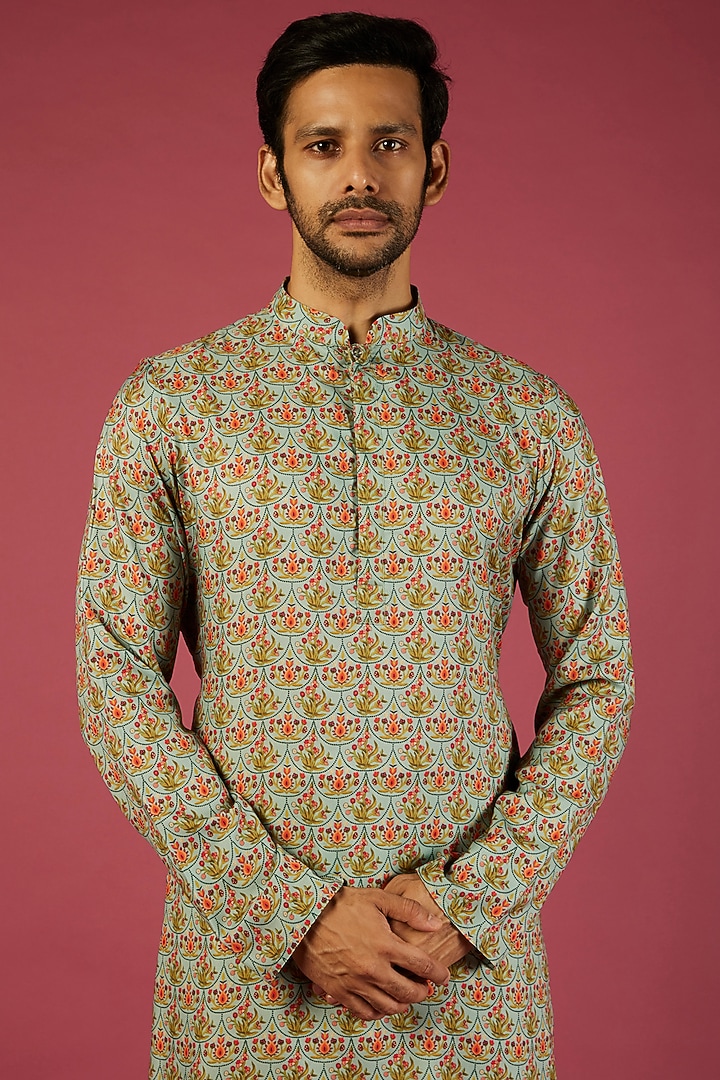 Green Silk Printed Kurta Set by PRIYANKA HARALALKA at Pernia's Pop Up Shop