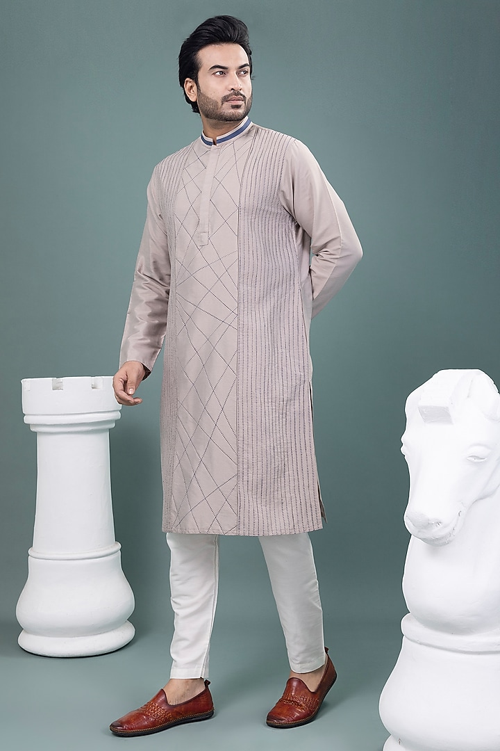 Grey Soft Cotton Kurta Set by PRIYANKA HARALALKA at Pernia's Pop Up Shop