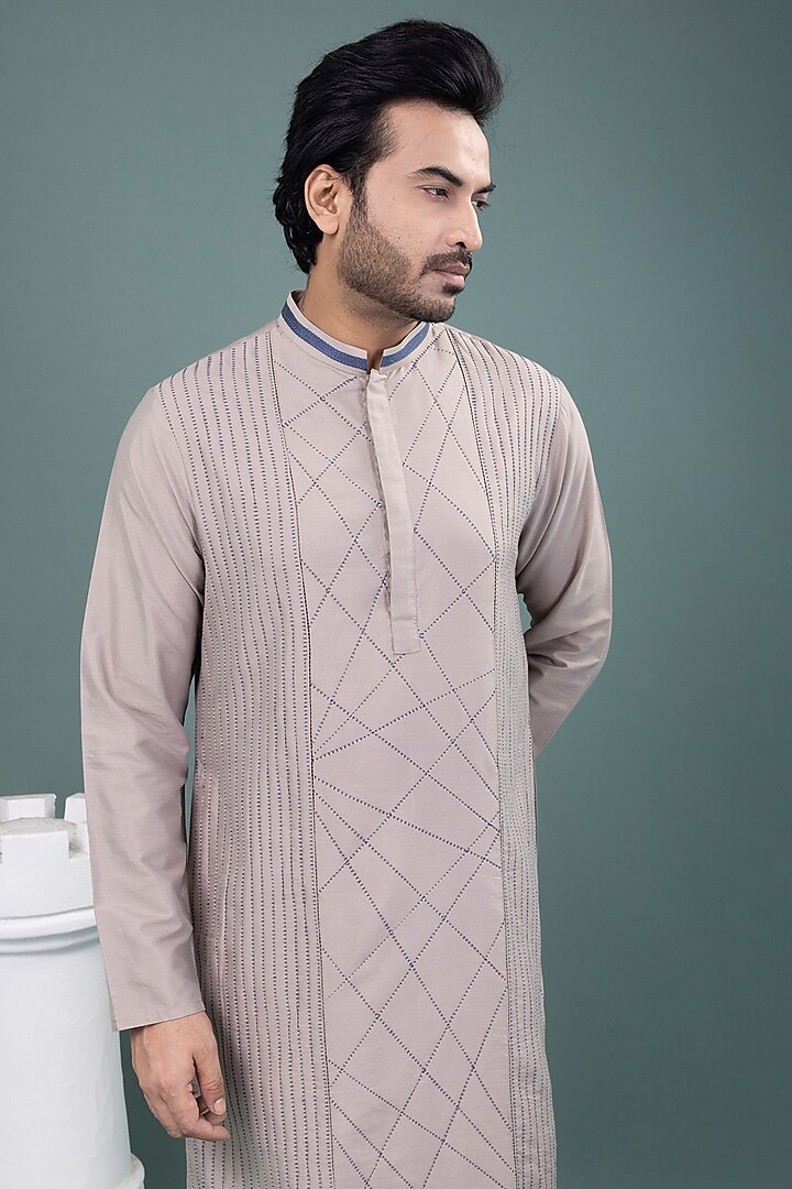 Grey Soft Cotton Kurta Set by PRIYANKA HARALALKA at Pernia's Pop Up Shop