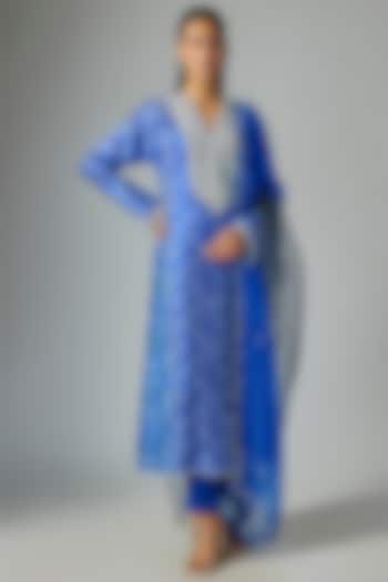 Dark Blue & Off-White Kora Silk Printed Kurta Set by Prisha's at Pernia's Pop Up Shop