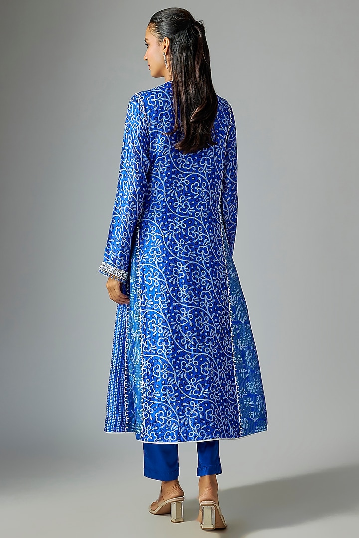 Dark Blue & Off-White Kora Silk Printed Kurta Set by Prisha's at Pernia's Pop Up Shop
