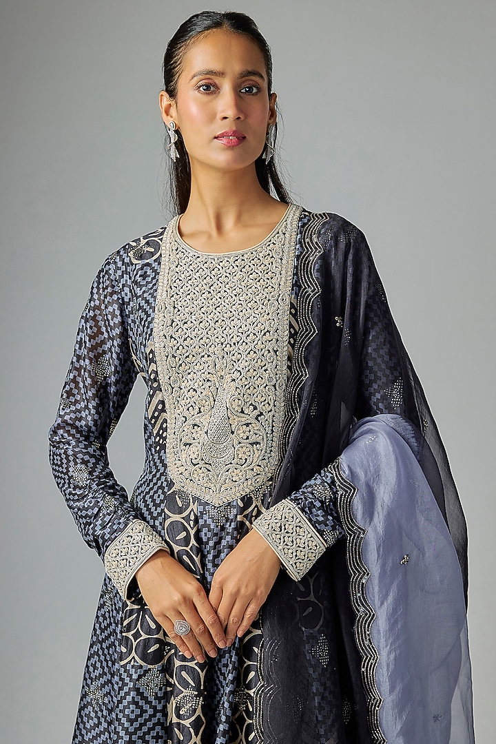 Blue Kora Silk Badla Printed Kurta Set by Prisha's at Pernia's Pop Up Shop