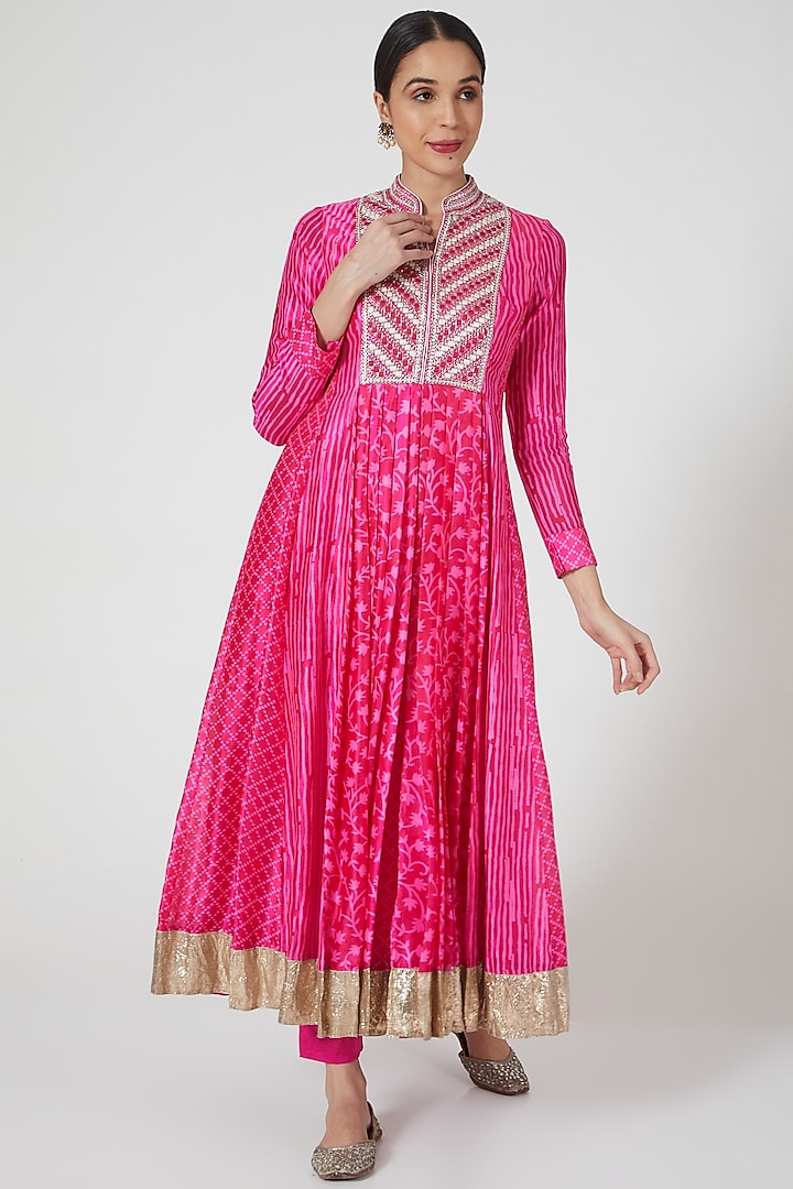 Fuchsia Embroidered Kurta Set by Prisha's