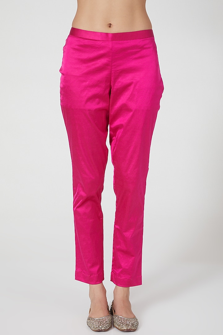 Fuchsia Embroidered Kurta Set by Prisha's at Pernia's Pop Up Shop