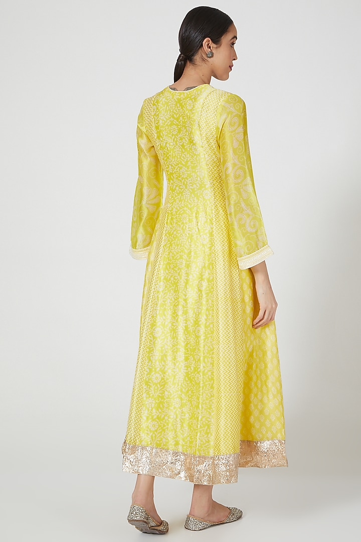 Yellow Embroidered & Printed Kurta Set by Prisha's at Pernia's Pop Up Shop