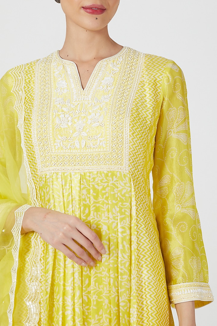 Yellow Embroidered & Printed Kurta Set by Prisha's at Pernia's Pop Up Shop