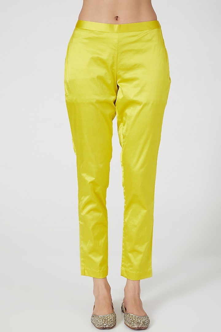 Yellow Embroidered Kurta Set by Prisha's at Pernia's Pop Up Shop