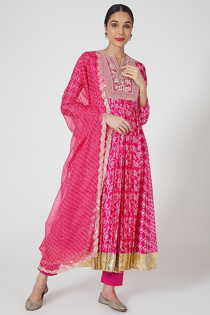 Fuchsia Embroidered & Printed Kurta Set by Prisha's at Pernia's Pop Up Shop