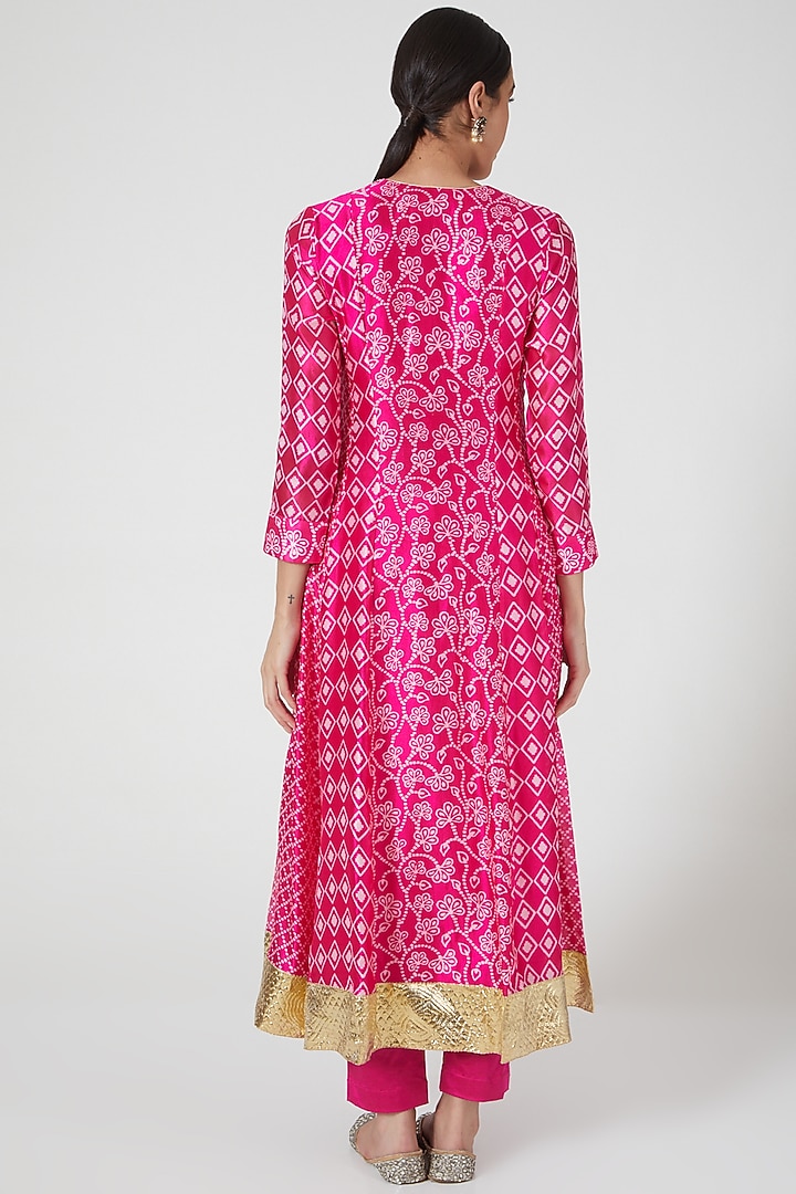 Fuchsia Embroidered & Printed Kurta Set by Prisha's at Pernia's Pop Up Shop