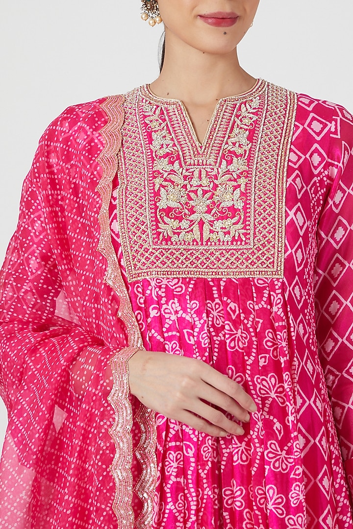 Fuchsia Embroidered & Printed Kurta Set by Prisha's at Pernia's Pop Up Shop