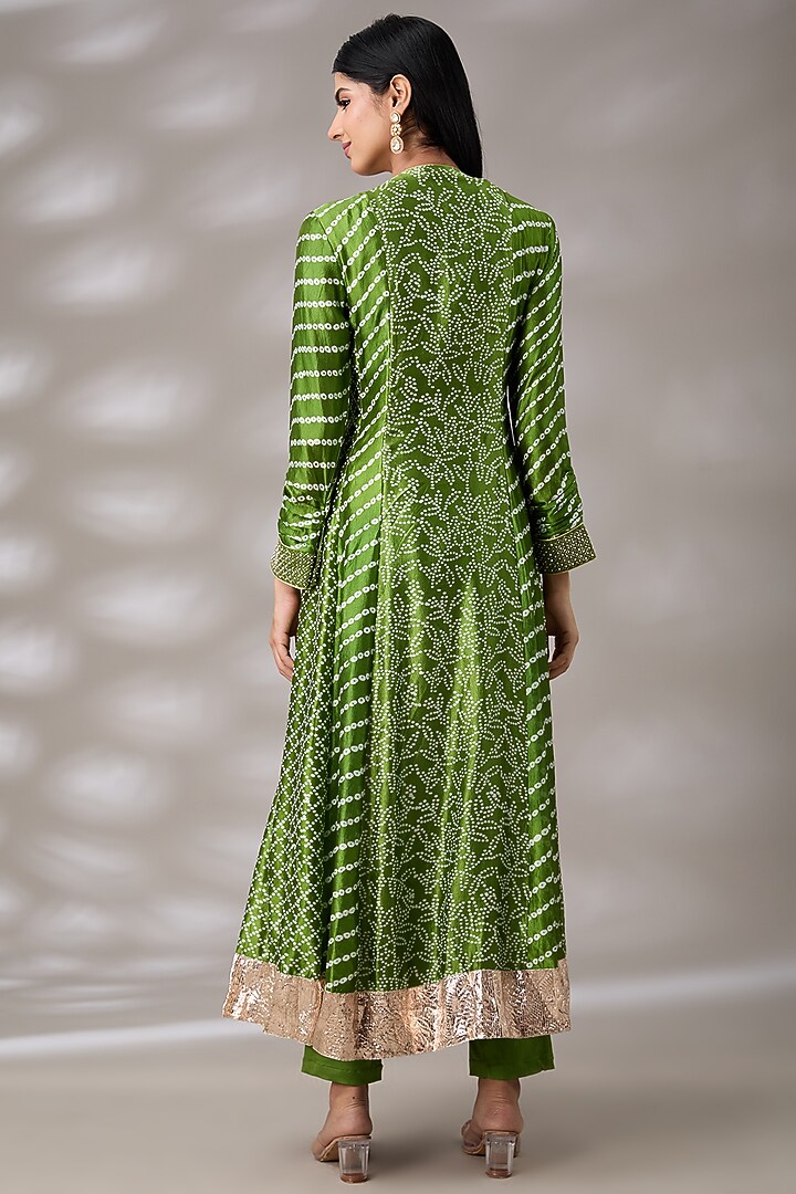 Green Kora Silk Floral Embroidered & Block Printed Pleated Kurta Set by Prisha's at Pernia's Pop Up Shop
