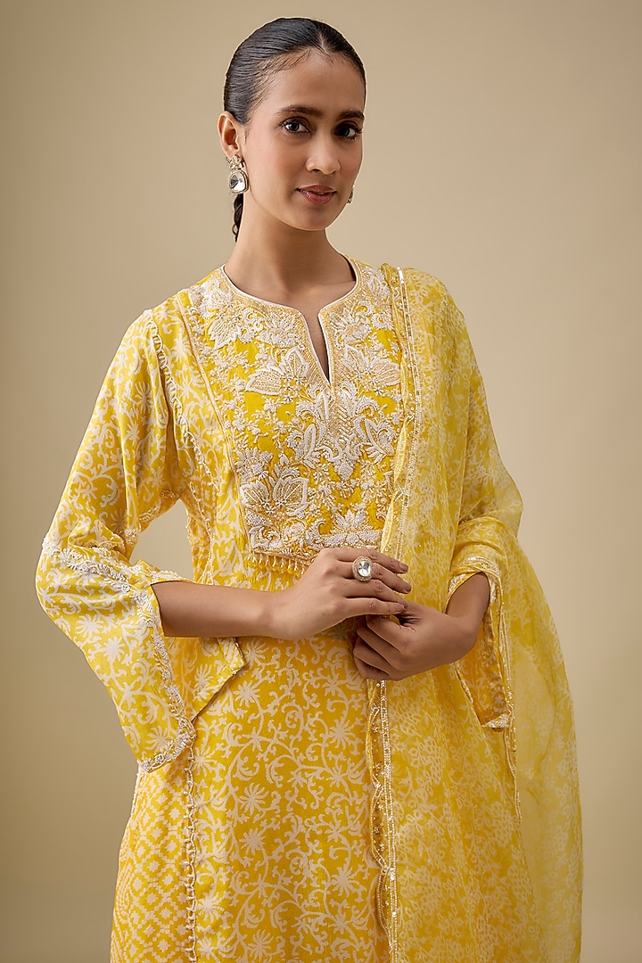 Yellow Kora Silk Printed & Cutdana Embroidered Kurta Set by Prisha's at Pernia's Pop Up Shop