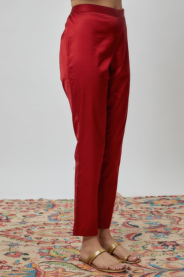 Coral Silk Floral Geometric Printed & Cutdana Embroidered Kurta Set by Prisha's at Pernia's Pop Up Shop