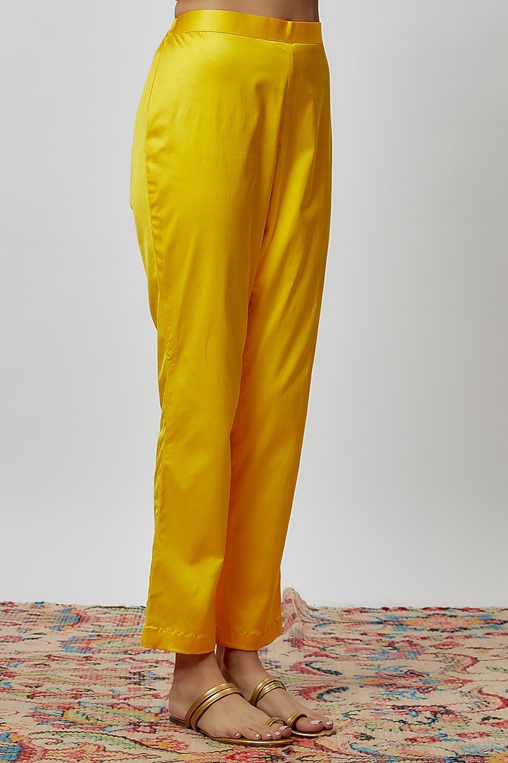 Yellow Silk Floral Printed & Cutdana Embroidered Kurta Set by Prisha's at Pernia's Pop Up Shop