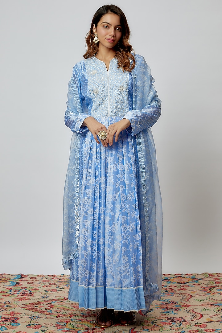 Blue Silk Floral Printed & Cutdana Embroidered Kurta Set by Prisha's at Pernia's Pop Up Shop