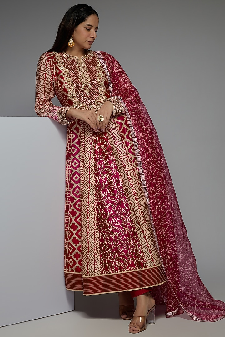Deep Pink Silk Floral Printed & Hand Embroidered Kurta Set by Prisha's at Pernia's Pop Up Shop