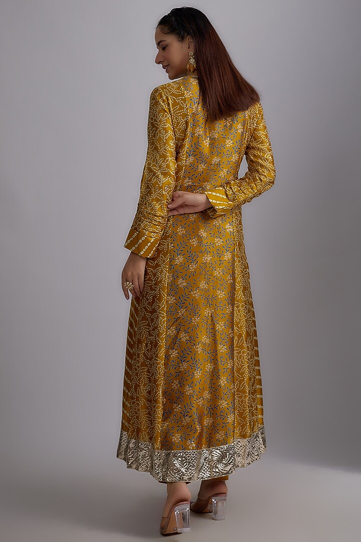 Caramel Silk Bandhani Printed & Hand Embroidered Kurta Set by Prisha's at Pernia's Pop Up Shop