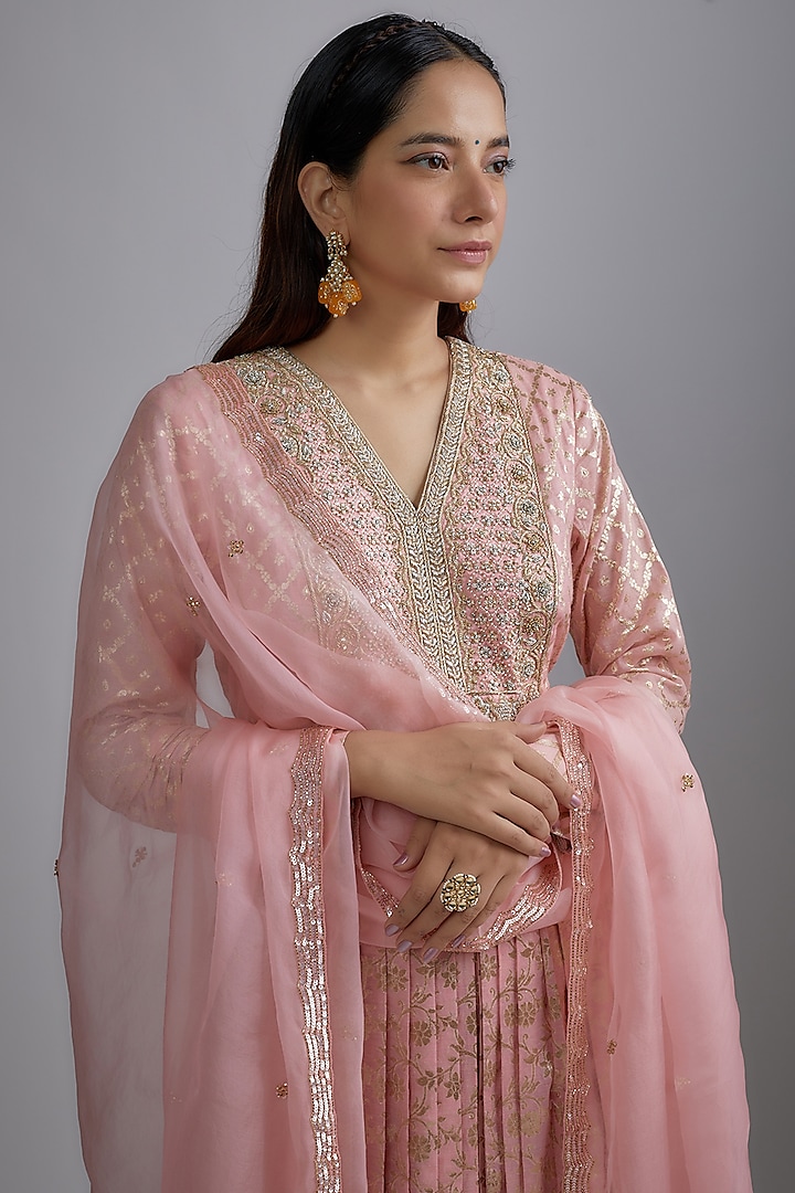 Pink Silk Floral Printed & Hand Embroidered Kurta Set by Prisha's at Pernia's Pop Up Shop