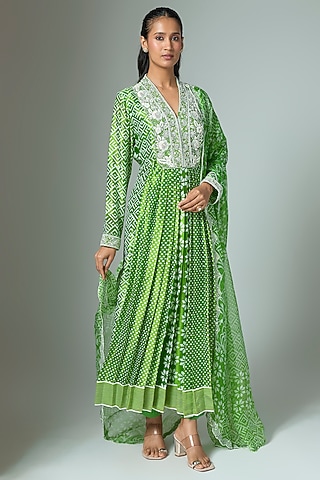 Green & Off-White Kora Silk Printed Kurta Set by Prisha's