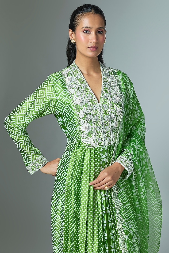 Green & Off-White Kora Silk Printed Kurta Set by Prisha's at Pernia's Pop Up Shop