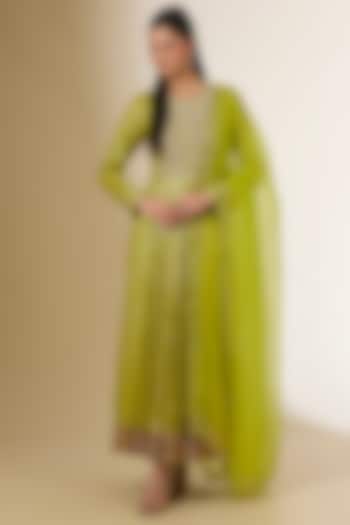 Green Chanderi Banarasi Embroidered Kurta Set by Prisha's at Pernia's Pop Up Shop