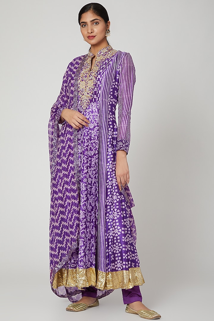 Purple Silk Floral Printed Kurta Set by Prisha's at Pernia's Pop Up Shop