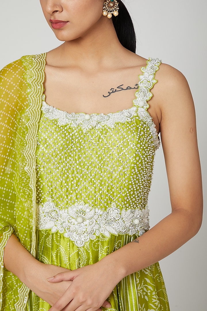 Olive Green Floral Printed Kurta Set by Prisha's at Pernia's Pop Up Shop