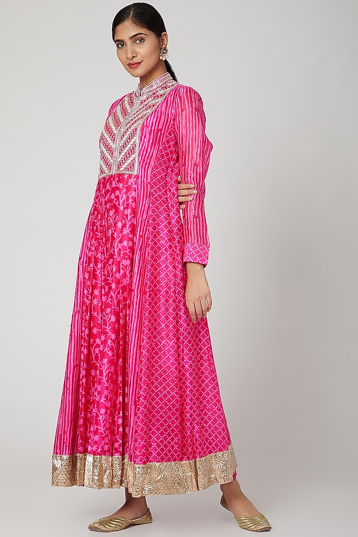 Fuchsia Embroidered Kurta With Pants by Prisha's at Pernia's Pop Up Shop