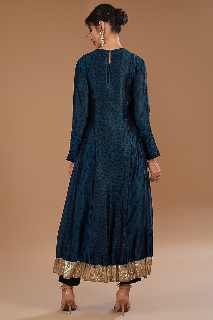 Blue Kora Silk Block Printed & Embroidered Kurta Set by Prisha's at Pernia's Pop Up Shop