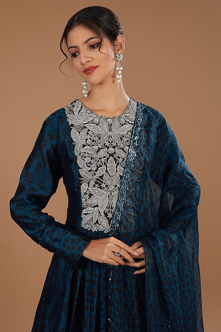 Blue Kora Silk Block Printed & Embroidered Kurta Set by Prisha's at Pernia's Pop Up Shop