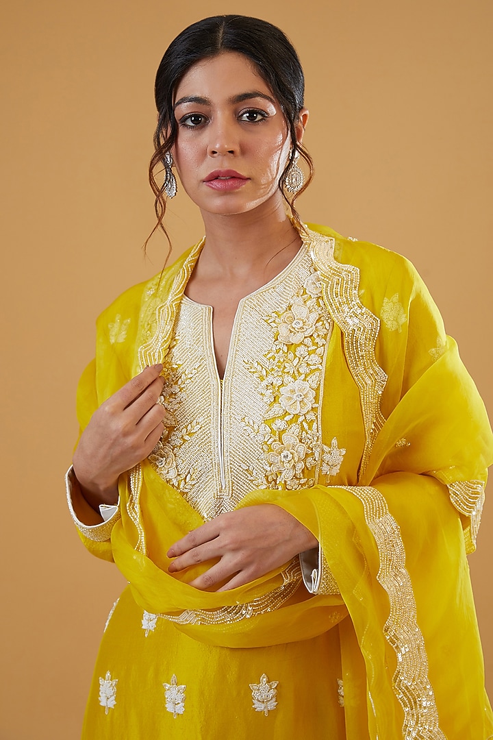 Yellow Raw Silk Patchwork Embroidered Kurta Set by Prisha's at Pernia's Pop Up Shop