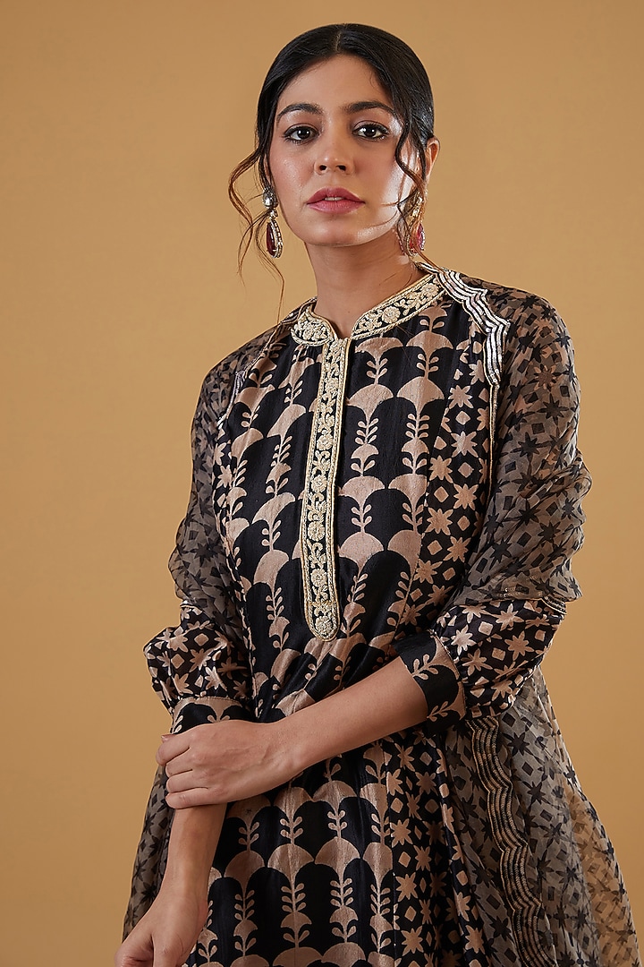 Black & Brown Kora Silk Cutdana Embroidered Kurta Set by Prisha's at Pernia's Pop Up Shop